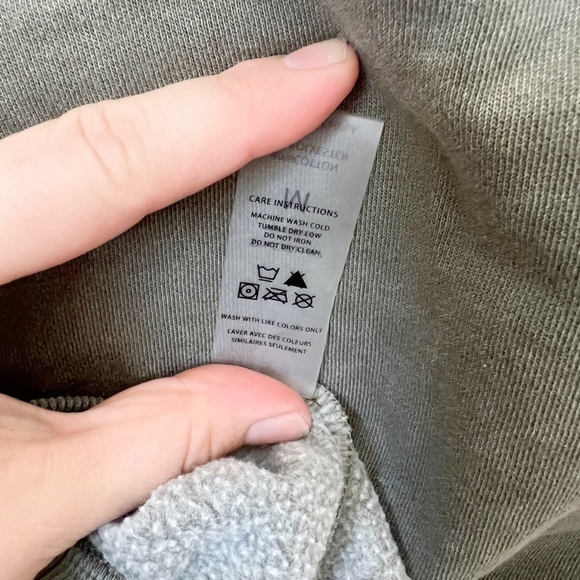 Mono B Gray Off Shoulder Faded Athleisure Sweatshirt Size Medium - Picture 10 of 10